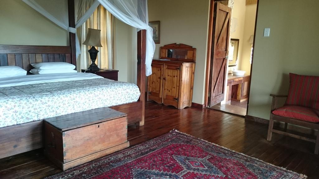 Plettenberg Bay Game Reserve: The Baroness Safari Lodge Luaran gambar