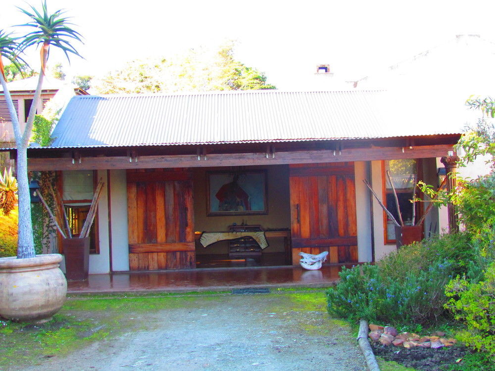 Plettenberg Bay Game Reserve: The Baroness Safari Lodge Luaran gambar