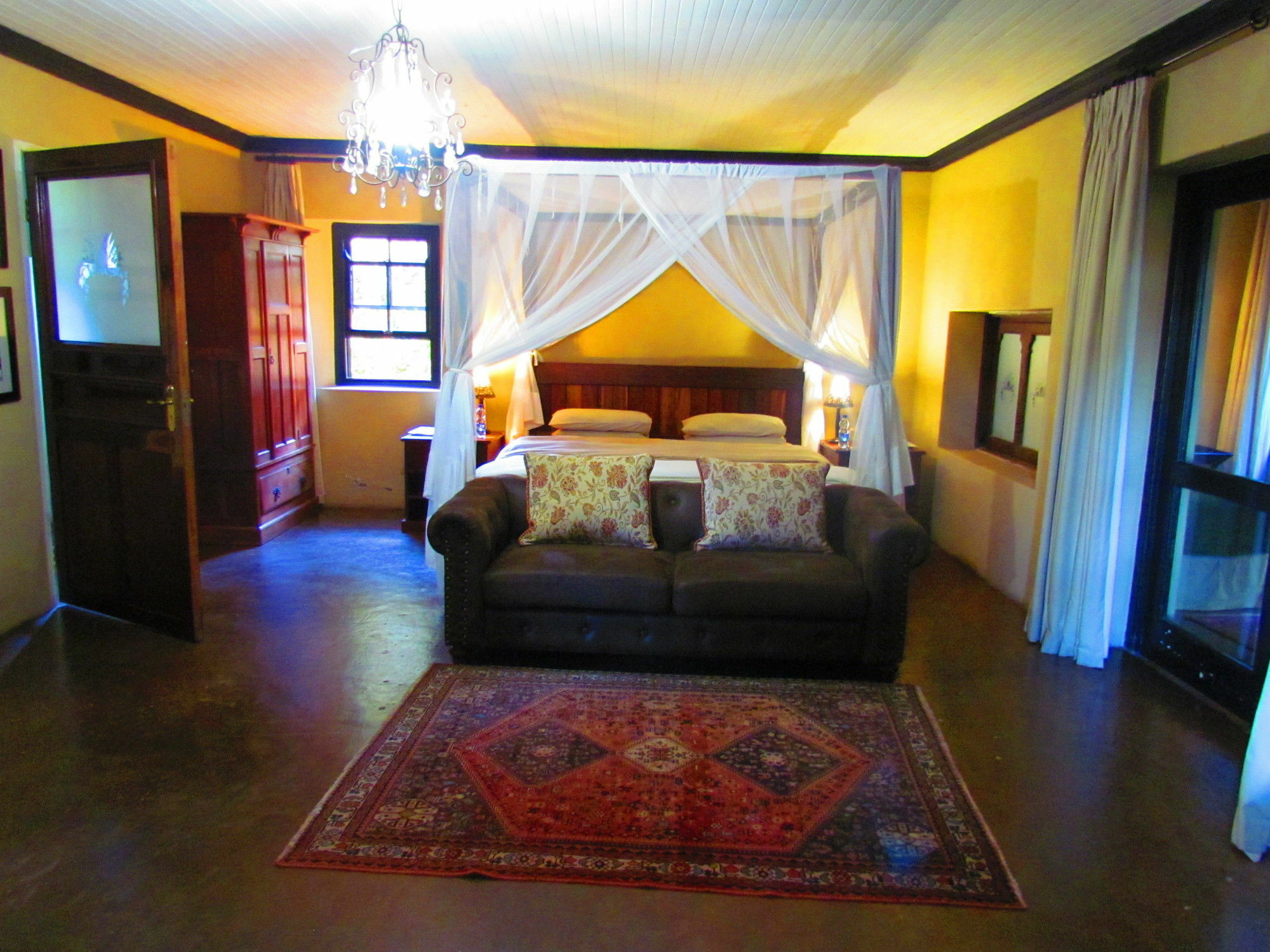 Plettenberg Bay Game Reserve: The Baroness Safari Lodge Luaran gambar